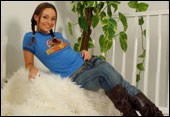 Carla  - in Jeans